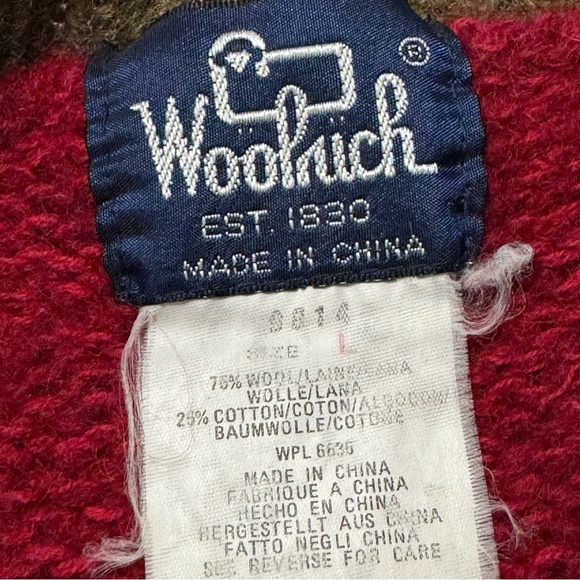 Vintage Woolrich Aztec Patterned Wool Sweater - Picture 6 of 6